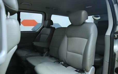 Hyundai Grand Starex Grand Starex I рестайлинг 2, 2011 год, 1 330 000 рублей, 11 фотография