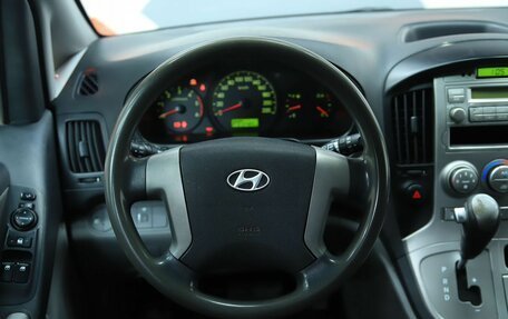 Hyundai Grand Starex Grand Starex I рестайлинг 2, 2011 год, 1 330 000 рублей, 15 фотография