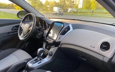 Chevrolet Cruze II, 2012 год, 990 000 рублей, 10 фотография