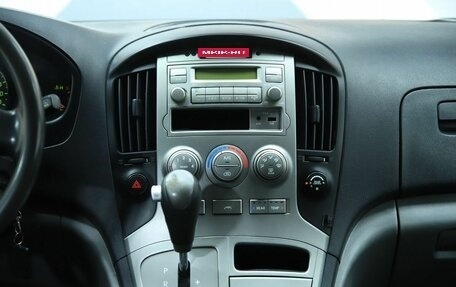 Hyundai Grand Starex Grand Starex I рестайлинг 2, 2011 год, 1 330 000 рублей, 16 фотография