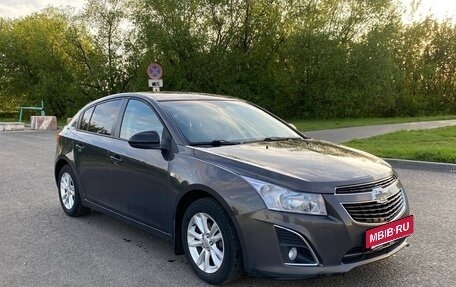 Chevrolet Cruze II, 2012 год, 990 000 рублей, 3 фотография