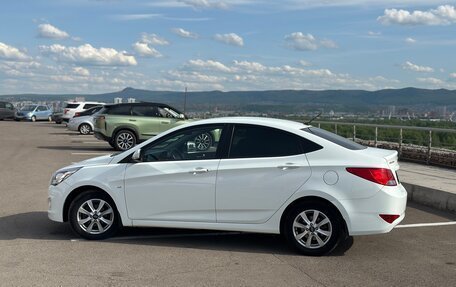 Hyundai Solaris II рестайлинг, 2016 год, 1 300 000 рублей, 4 фотография