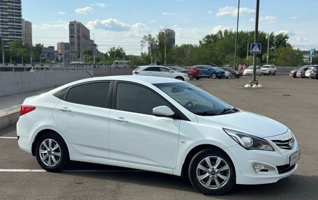 Hyundai Solaris II рестайлинг, 2016 год, 1 300 000 рублей, 10 фотография