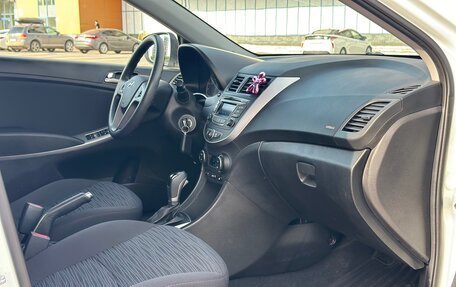 Hyundai Solaris II рестайлинг, 2016 год, 1 300 000 рублей, 18 фотография