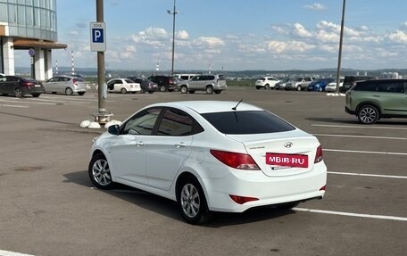Hyundai Solaris II рестайлинг, 2016 год, 1 300 000 рублей, 6 фотография