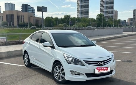 Hyundai Solaris II рестайлинг, 2016 год, 1 300 000 рублей, 11 фотография