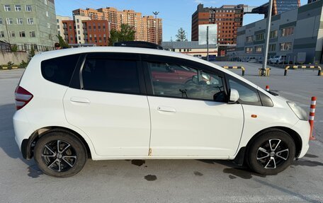 Honda Fit III, 2008 год, 610 000 рублей, 7 фотография