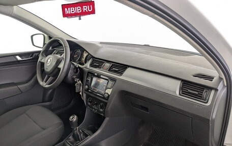 Skoda Rapid I, 2017 год, 895 000 рублей, 11 фотография
