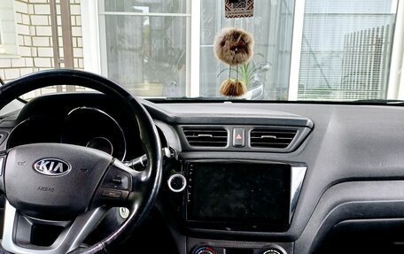 KIA Rio III рестайлинг, 2013 год, 980 000 рублей, 7 фотография