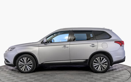 Mitsubishi Outlander III рестайлинг 3, 2020 год, 2 595 000 рублей, 8 фотография