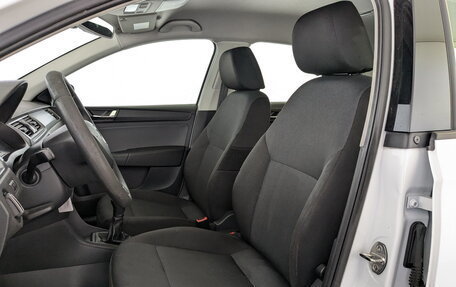 Skoda Rapid I, 2019 год, 995 000 рублей, 17 фотография