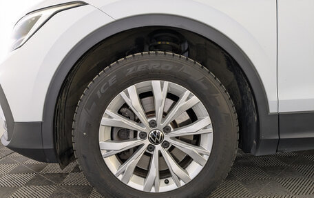 Volkswagen Tiguan II, 2021 год, 3 750 000 рублей, 12 фотография