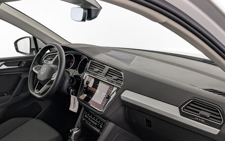 Volkswagen Tiguan II, 2021 год, 3 750 000 рублей, 13 фотография