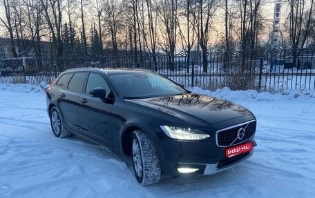 Volvo V90 Cross Country I рестайлинг, 2019 год, 2 700 000 рублей, 1 фотография