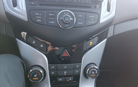 Chevrolet Cruze II, 2013 год, 815 000 рублей, 4 фотография
