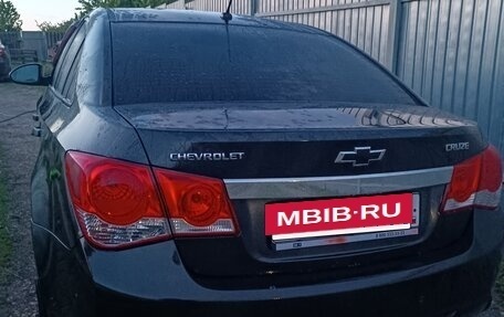 Chevrolet Cruze II, 2013 год, 815 000 рублей, 3 фотография