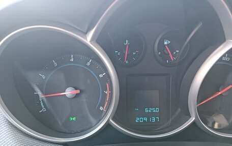 Chevrolet Cruze II, 2013 год, 815 000 рублей, 5 фотография