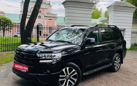 Toyota Land Cruiser 200, 2015 год, 5 860 000 рублей, 7 фотография