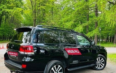 Toyota Land Cruiser 200, 2015 год, 5 860 000 рублей, 6 фотография