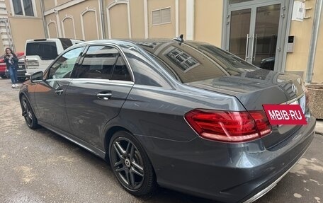 Mercedes-Benz E-Класс, 2013 год, 2 250 000 рублей, 3 фотография