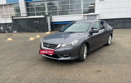 Honda Accord IX рестайлинг, 2013 год, 1 600 000 рублей, 2 фотография