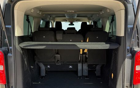 Peugeot Traveller I, 2021 год, 2 695 000 рублей, 10 фотография