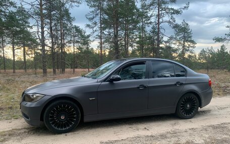 BMW 3 серия, 2007 год, 850 000 рублей, 2 фотография