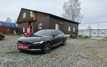 Volvo S90 II рестайлинг, 2021 год, 3 600 000 рублей, 12 фотография