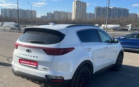 KIA Sportage IV рестайлинг, 2021 год, 2 800 000 рублей, 2 фотография