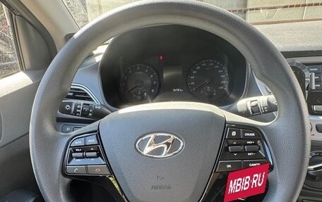 Hyundai Solaris II рестайлинг, 2020 год, 1 800 000 рублей, 7 фотография