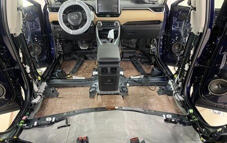 Toyota RAV4, 2022 год, 4 000 000 рублей, 12 фотография