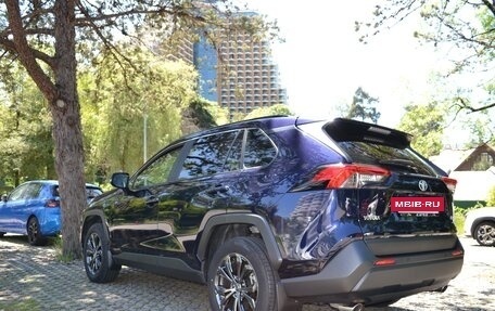 Toyota RAV4, 2022 год, 4 000 000 рублей, 6 фотография
