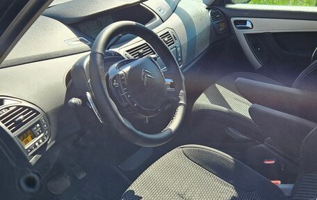 Citroen C4 Picasso II рестайлинг, 2012 год, 850 000 рублей, 9 фотография