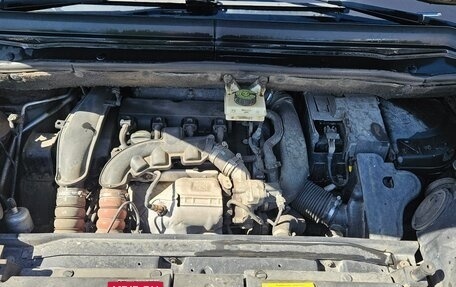 Citroen C4 Picasso II рестайлинг, 2012 год, 850 000 рублей, 11 фотография