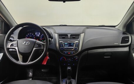 Hyundai Solaris II рестайлинг, 2016 год, 945 000 рублей, 12 фотография