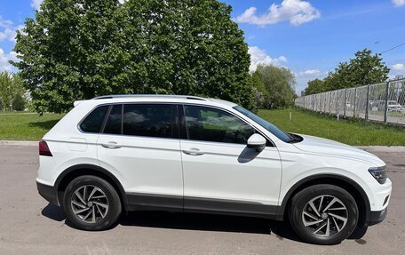 Volkswagen Tiguan II, 2018 год, 2 300 000 рублей, 6 фотография