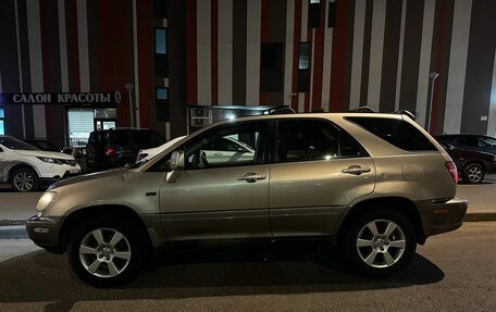 Lexus RX IV рестайлинг, 1999 год, 700 000 рублей, 4 фотография
