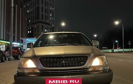 Lexus RX IV рестайлинг, 1999 год, 700 000 рублей, 9 фотография