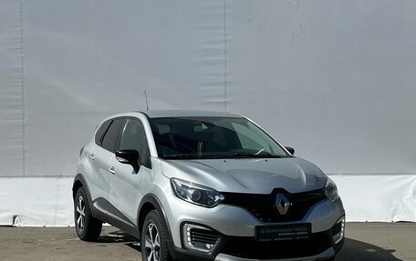 Renault Kaptur I рестайлинг, 2018 год, 1 280 000 рублей, 3 фотография