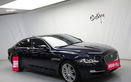 Jaguar XJ IV (X351), 2019 год, 4 750 000 рублей, 3 фотография
