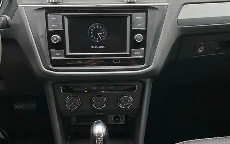 Volkswagen Tiguan II, 2021 год, 1 980 000 рублей, 14 фотография