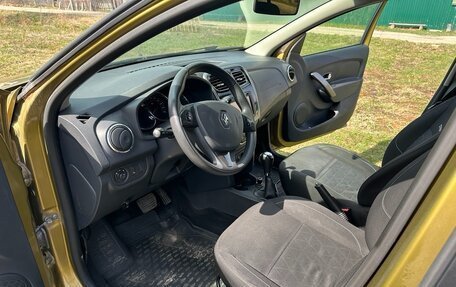 Renault Sandero II рестайлинг, 2015 год, 900 000 рублей, 5 фотография