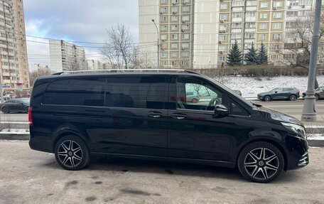 Mercedes-Benz V-Класс, 2022 год, 12 000 000 рублей, 3 фотография