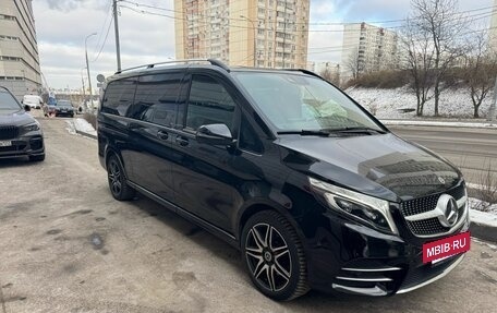 Mercedes-Benz V-Класс, 2022 год, 12 000 000 рублей, 4 фотография