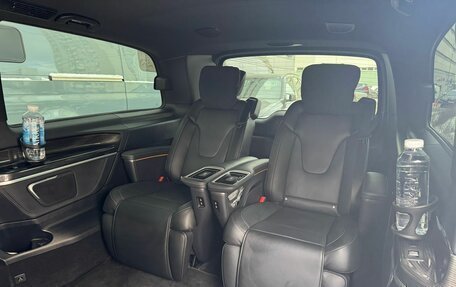 Mercedes-Benz V-Класс, 2022 год, 12 000 000 рублей, 16 фотография