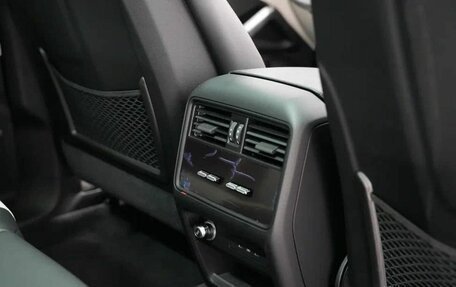 Porsche Cayenne III, 2023 год, 17 900 000 рублей, 27 фотография