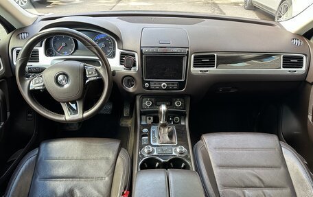 Volkswagen Touareg III, 2017 год, 3 000 000 рублей, 9 фотография