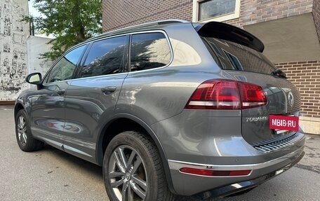 Volkswagen Touareg III, 2017 год, 3 000 000 рублей, 8 фотография