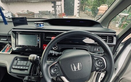Honda Stepwgn IV, 2018 год, 2 500 000 рублей, 6 фотография