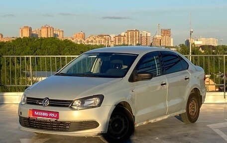 Volkswagen Polo VI (EU Market), 2012 год, 389 000 рублей, 1 фотография